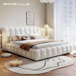 Cama tapizada en crema de felpa | Cama Sherpa de lujo neutral para un dormitorio acogedor - Product Image 1