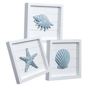 Conjunto de 3 Cuadros Decorativos 3D con Conchas Marinas y Estrellas de Mar (7"x7") con Temática Costera y Oceánica para Baño/Dormitorio, Decoración de Casa de Playa - Product Image 1