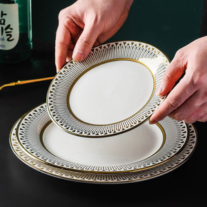 Piatti da Cena in Fine Porcellana con Logo Personalizzato, Ceramica di Alta Qualità per Feste, Design Minimalista Rotondo Oro e Bianco - Product Image 3
