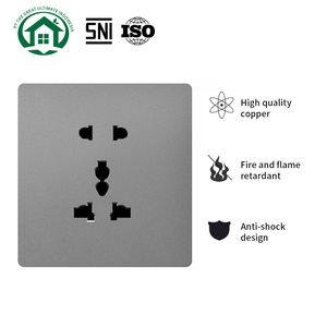 Enchufe universal de 5 pines con panel de latón y hierro en color blanco, con 2 tomas duraderas, ideal para uso residencial y general. - Product Image 2