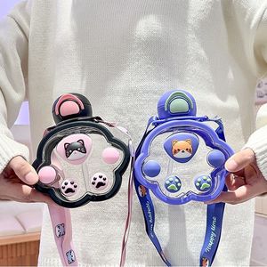 2025 nouvelle tasse en plastique patte de chat mignon amusant tasse de paille pour enfants <span class=keywords><strong>Portable</strong></span> extérieur bandoulière tasse d'eau pour boire directement pour les visites - Product Image 1