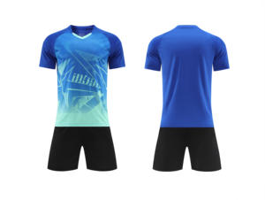 طقم كرة قدم بتصميم مخصص 2025 وصول جديد من البوليستر المسامي المطبوع - زي فريق سريع الجفاف بأكمام قصيرة - Product Image 3