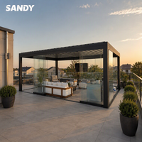 Pergola en aluminium imperméable avec toit à lames orientables et éclairage LED pour patio et jardin