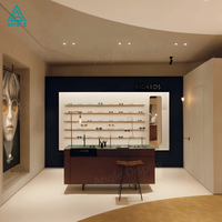 Présentoirs Modernes pour Magasins d'Optique : Meubles de Présentation pour Lunettes et Montures Optiques