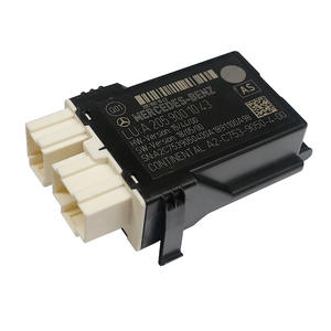 Módulo de control Mercedes-Benz LU A 205 900 10 43 para C-Class W205, control de posición del cabezal y calefacción, pieza usada. - Product Image 1