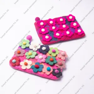 Felt Purse with flower Gifts and Decorations Handmade coin purse with zipper Wholesale Factory