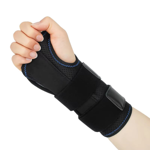 Ayarlanabilir Kayışlı Karpal Tünel Destek Bandı Özel Tıbbi El Bilek Ateli Siyah Renk Fitness Güvenlik Ürünü - Product Image 1