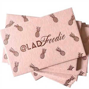 Tarjetas de Visita de Lujo con Sobre Dorado de Terciopelo, Papel Artístico de Alta Gama Personalizado con Grabado y Dorado, Invitaciones de Boda con Sobres - Product Image 1