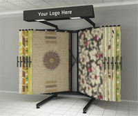 Étagère de présentation de tapis en métal, support de sol, support de présentation de tapis suspendu commercial personnalisé, étagère en métal à vendre