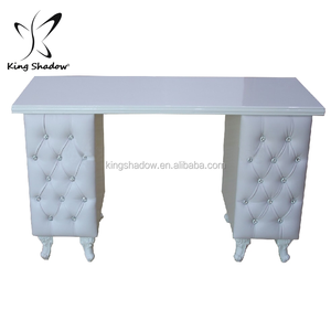 Table de manucure moderne en bois pour salons de beauté avec certification CE/ETL et garantie d'un an - Product Image 3