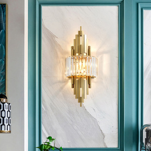 Lámpara de pared de cristal moderna Post de arte creativo de diseñador, luz de lujo para dormitorio y sala de estar, personalidades en la pared de fondo - Product Image 2