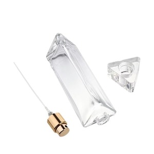 Nhanh chóng vận chuyển 30ml 50ml thủy tinh trong suốt chai nước hoa hình tam giác với 15 mm uốn cổ bơm phun rỗng sẵn sàng để sử dụng - Product Image 6