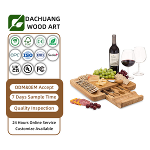 Ensemble de planches à <span class=keywords><strong>fromage</strong></span> en bambou personnalisées avec planche à découper carrée et couteau à <span class=keywords><strong>fromage</strong></span>, outils à <span class=keywords><strong>fromage</strong></span> pour la cuisine et la <span class=keywords><strong>charcuterie</strong></span> - Product Image 1