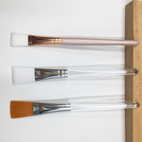 Brosse à masque Vegan en Fiber synthétique, outil Facial avec manche en bois, fond de teint liquide, accessoire à maquillage plate