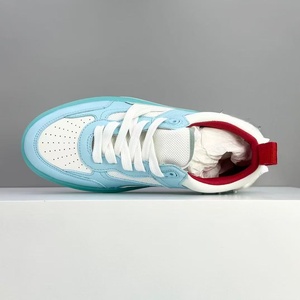 Zapatillas Deportivas Casuales de Alta Calidad con Diseño de Lujo, Parte Superior de Malla, Suela Roja, Nueva Moda 2025, Zapatos Transpirables para Caminar para Parejas, Hombre y Mujer - Product Image 3