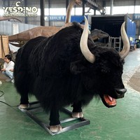 Yak animatronique réaliste recouvert de fourrure, alimenté par moteur, pour les expositions dans les zoos, les musées et les parcs d'attractions - Personnalisable en silicone et acier