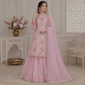 Ensemble Salwar Kameez long en tissu rose brodé et perlé, style Anarkali, avec dupatta, pour femme, idéal pour les mariages et les fêtes - Product Image 1