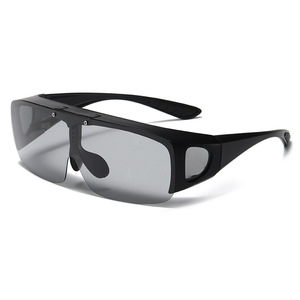 Lunettes de soleil de sport avec verres polarisés pour la pêche, la course à pied, le VTT, la conduite - Monture PC enveloppante pour une protection optimale - Product Image 5