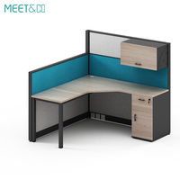 Poste de travail modulaire en bois personnalisé avec cloison de bureau convertible et design de panneaux pour ordinateur moderne