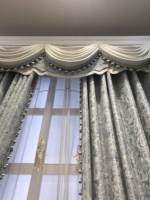 Tissu chenille 100% polyester doux et agréable pour la peau, avec une excellente tenue. Idéal pour les rideaux, les oreillers, les coussins et les housses de canapé.