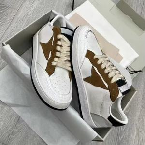 Zapatillas de cuero genuino de ganso blanco con cordones, de malla, antideslizantes, impermeables, estilo Golden Dirty Walking, para hombre, de diseñador de moda. - Product Image 2