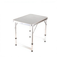 Table pliante compacte de camping en aluminium et fer Qiqika Luxury Glamping, mobilier d'extérieur