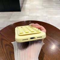 Étui de protection antichoc en silicone avec support pliable à ventouse pour iPhone 17 Pro Max 17AIR 16 Plus 16, couleur unie