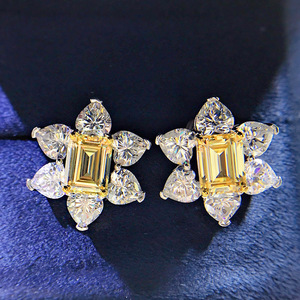 Eleganti Orecchini a Perno con Fiore in Pietra Gialla per Donne, Orecchini Floreali Scintillanti, Gioielli da Sera e da Sposa, Vendita all'Ingrosso - Product Image 1