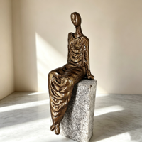Statue de femme assise abstraite en fonte, figurine féminine antique en bronze, ornement de décoration moderne pour étagère et cheminée