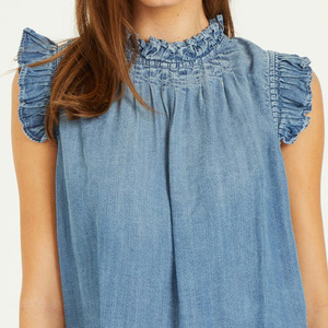 Camicette estive <span class=keywords><strong>senza</strong></span> <span class=keywords><strong>maniche</strong></span> da donna con colletto a balze e chiusura con bottoni a <span class=keywords><strong>maniche</strong></span> arricciate blusa blu Denim da donna - Product Image 4