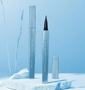 Eyeliner ultra-fin longue tenue, résistant à l'eau, anti-bavures et anti-transpiration, pour un maquillage des yeux précis et défini toute la journée. - Product Image 2
