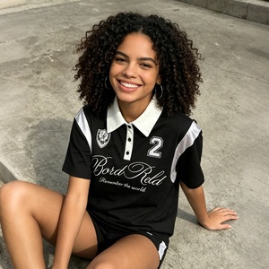 T-shirt polo <span class=keywords><strong>femme</strong></span> noir et blanc à blocs <span class=keywords><strong>de</strong></span> couleur avec logo brodé, manches courtes, style décontracté streetwear, nouveau design - Product Image 3