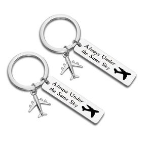Llaveros '<span class=keywords><strong>Siempre</strong></span> Bajo <span class=keywords><strong>el</strong></span> <span class=keywords><strong>Mismo</strong></span> Cielo', Llavero 'Vuela Seguro', Llaveros Metálicos 3D de Acero Inoxidable, Regalo de Aviación, Llavero de Avión - Product Image 2