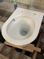 WC mural Tornodo facile à installer avec option réservoir encastré pour salle de bain, hôtel, vente en gros pour projets de construction