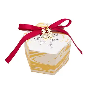Boîte à bonbons en papier de forme hexagonale, boîtes d'emballage de biscuits haut de gamme, pendentif de perle d'or Champagne avec ruban, cadeau de mariage