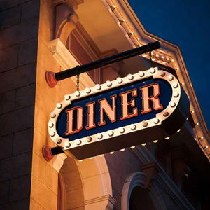 Letras Metálicas de Oro Sólido Personalizadas, Letras Decorativas para el Hogar Cortadas con Láser, Letras de Acero Inoxidable para Nombres de Bodas y Fiestas - Product Image 1