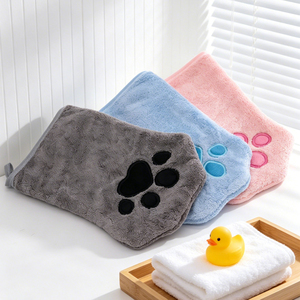 <b>Pet</b> Dog Cat Grooming <b>Cleaning</b> Glove Mitt Microfiber Absorbent Quick-Drying Easy-<b>Cleaning</b> <b>Pet</b> <b>Bathing</b> Glove for Dogs Cats - Product Image 4