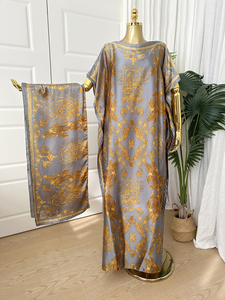 Abito Vintage Bohemien Floreale in Raso con Sciarpa, Elegante Vestaglia Oversize per Vacanze, Copricostume Estivo da Spiaggia alla Moda per Donna - Product Image 1