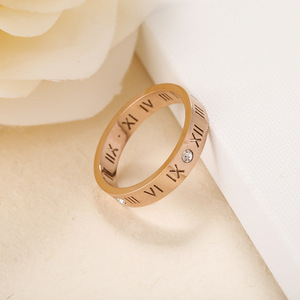 Anillo de titanio y acero con diamantes al por mayor de fábrica, anillo romano digital, anillo de pareja, adorno, regalos para niñas de oro rosa de 18 quilates - Product Image 4