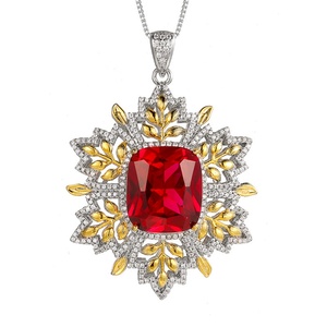 Collier pendentif flocon de neige grand format en cuivre plaqué or avec zircone cubique, écologique et de qualité supérieure, 14*16MM, pour femmes, idéal pour les banquets - Product Image 1