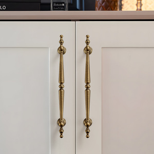 Traditional Brass <b>Cabinet</b> Handles and <b>Knobs</b> Bar Shape Durable for Kitchen Furniture - Product Image 5