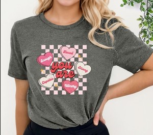 T-Shirt in Cotone all'Ingrosso con Design Misti da <span class=keywords><strong>Donna</strong></span> e da <span class=keywords><strong>Uomo</strong></span>, Stock di <span class=keywords><strong>Abbigliamento</strong></span> con T-Shirt Stampate Invendute, Sovrapproduzione e Spedizioni Annullate - Product Image 2