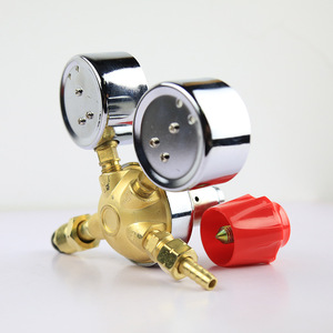 Régulateur de pression de propylène Yqbx 213 0,25 4 en laiton monophasé avec manomètre pour propylène - Product Image 1
