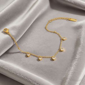 Chaîne de cheville en acier inoxydable en forme de cœur dorée, tendance pour femmes, chaîne de cheville avec pendentif cœur en zircon multiples, vente en gros - Product Image 3