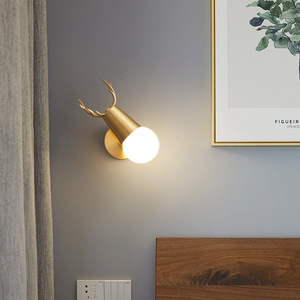 Lámpara de Pared Moderna Minimalista 2024 con Cabeza de Ciervo de Cobre, Iluminación de Fondo para Dormitorio y Sala de Estar, Estilo Nórdico - Product Image 2