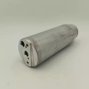 Filtro Deshidratador de A/C Automotriz ZW CD-3004 de 60x185mm de Aluminio para Sistemas de Aire Acondicionado de Suzuki, Mitsubishi, Hilux, Camión, Autobús 24V Usado - Product Image 1