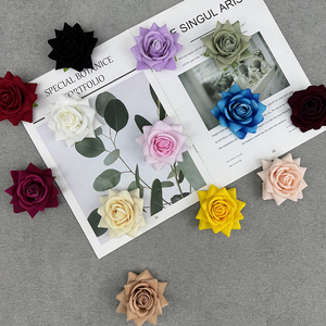 Rosa Artificiale a Testa Piccola in Velluto di Alta Qualità Direttamente dalla Fabbrica per Decorazioni Interne - Product Image 4