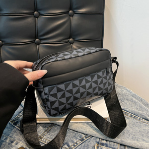 <span class=keywords><strong>Sac</strong></span> fourre-tout de luxe <span class=keywords><strong>noir</strong></span> en <span class=keywords><strong>cuir</strong></span> PU de haute qualité, très vendu, avec poignée longue, fermeture éclair, bandoulière et logo personnalisé - Product Image 5