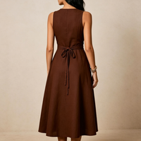 Robe longue trapèze décontractée pour femme, col rond, sans manches, boutonnée sur le devant, fente à l'ourlet, avec poches, idéale pour les vacances et les soirées – Nouvelle collection très prisée