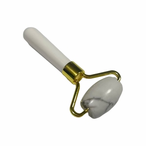 Outils de massage facial : Rouleau de jade blanc turquoise et rouleau en résine pour le visage - Product Image 3